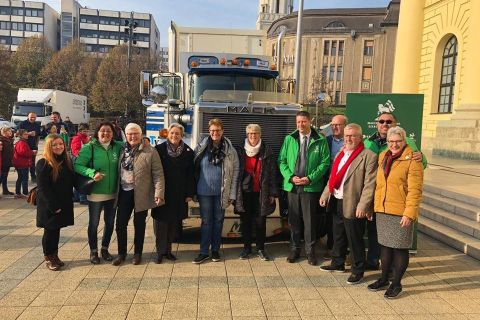 200 kamion adományt hozott már egy holland alapítvány a magyar rászorulóknak