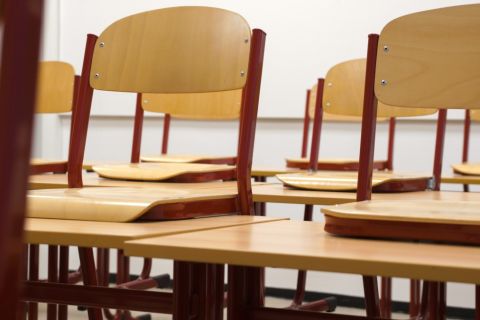 Ellenszegült az utasításnak, szünetet rendelt el egy tapolcai középiskola igazgatója