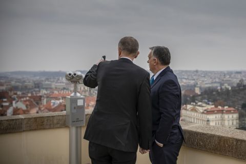 Orbán Viktor miniszterelnök (j) és Andrej Babis cseh miniszterelnök találkozója Prágában 2018. november 30-án.
