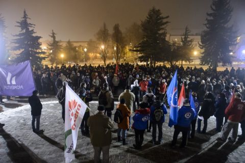 Kormányellenes tüntetés Egerben 2018. december 19-én.
