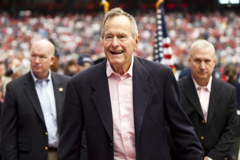 Meghalt idősebb George Bush volt amerikai elnök