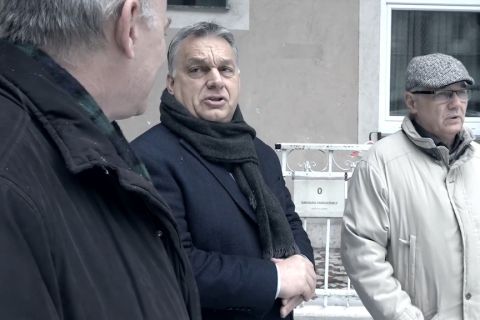 Orbán Viktor megszakértette a kiégett kollégiumot