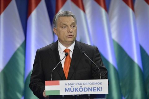Orbán Viktor miniszterelnök hagyományos évértékelő beszédét tartja a Várkert Bazárban 2016. február 28-án.