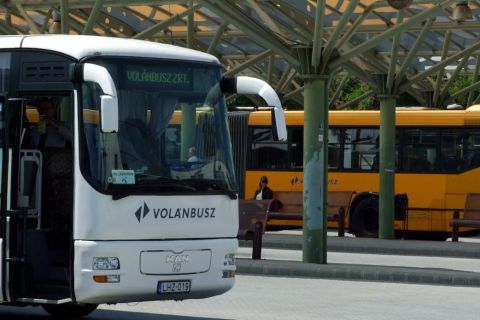 Meghalt egy férfi a székesfehérvári autóbusz-pályaudvaron