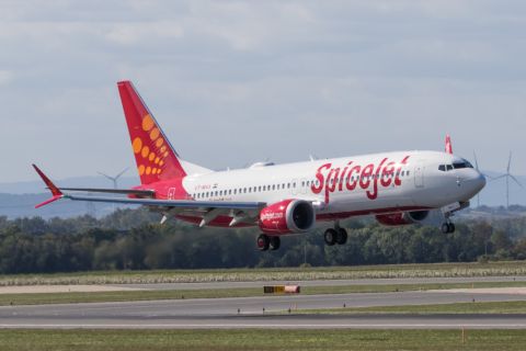 SpiceJet Boeing 737 MAX 8 VT-MAX