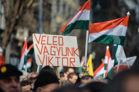 Itt a szerdai Fidesz-dili: Gyurcsányék a magyar családokkal fizettetnék meg a háború árát!