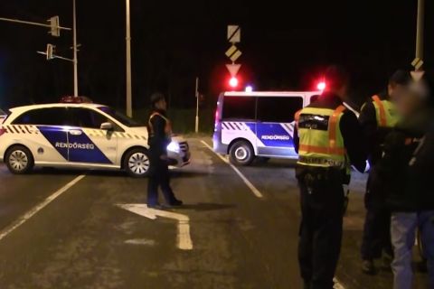 Illegális gyorsulási versenyre csapott le a rendőrség Újpesten