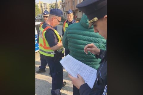 Brutális fairtás kezdődött Ferencvárosban, rendőrök is kivonultak