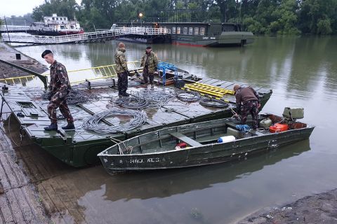 Dunai hajótragédia: bevonták a hadihajós ezredet, részletek a mentésről