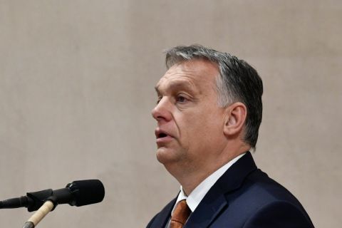 Orbán Viktor miniszterelnök beszédet mond a templom felújításáért tartott hálaadó szentmisén a nagykátai római katolikus templomban 2019. május 17-én.