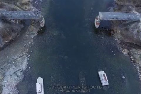 Elloptak egy 56 tonnás hidat Oroszországban