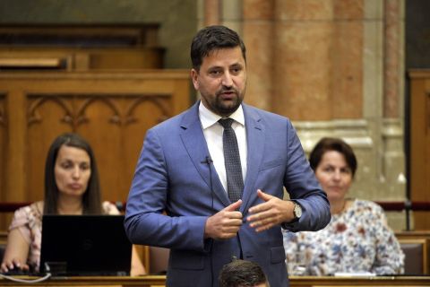 Kepli Lajos, a Jobbik vezérszónoka a Magyar Energetikai és Közmű-szabályozási Hivatalról szóló törvény módosításáról szóló törvényjavaslat vitájában az Országgyűlés plenáris ülésén 2018. június 26-án.