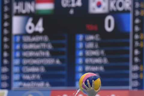 Világrekordot jelentő eredmény a kijelzőn a női vízilabda selejtezőkörének B csoportjában játszott Magyarország - Dél-Korea mérkőzésen a 18. vizes világbajnokságon a dél-koreai Kvangdzsuban 2019. július 14-én.
