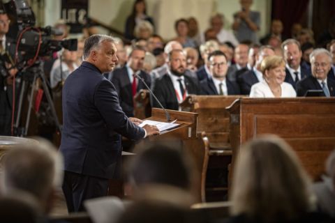 Orbán Viktor kormányfő beszédet mond a Páneurópai Piknik 30. évfordulója alkalmából tartott ökumenikus istentiszteleten a soproni evangélikus templomban 2019. augusztus 19-én.