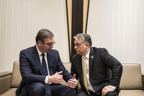Aleksandar Vucic szerb elnök és Orbán Viktor Recep Tayyip Erdogan újraválasztott török elnök beiktatásán Ankarában 2018-ban.