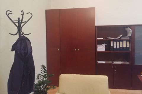 Titkos ajtót találtak a bukott ferencvárosi fideszes polgármester irodájában