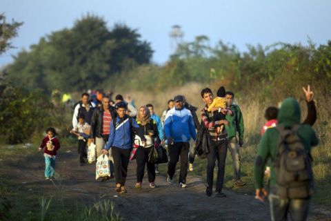 Meglőttek egy migránst a horvát rendőrök