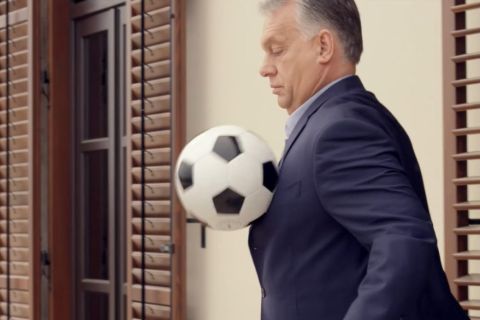Hivatalos vendég lesz Orbán a katari focivébén