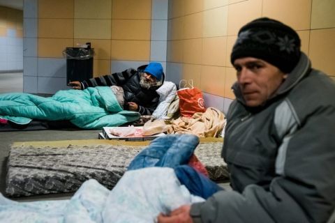 Hajléktalanok Budapesten.
