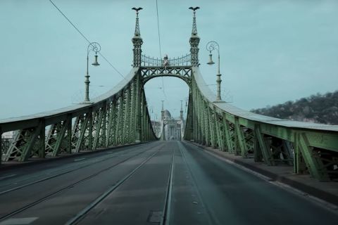 Videón a szellemvárossá vált Budapest