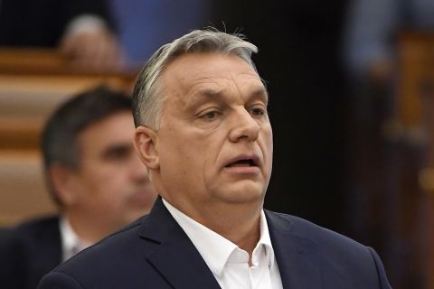 Orbán Viktor miniszterelnök napirend előtt felszólal az Országgyűlés plenáris ülésén 2020. március 23-án.