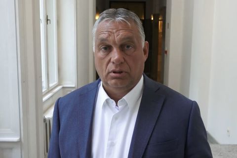 Orbán: „nekünk már elegünk van a vírusból, de a vírusnak nincs elege belőlünk”