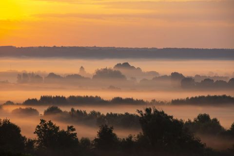 Napfelkelte és köd a Principális-völgyben, Zalaszentbalázsnál 2020. szeptember 16-án.