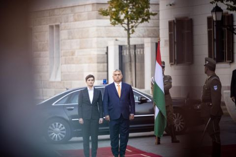 Orbán Viktor miniszterelnök fogadja Ana Brnabic szerb kormányfőt a Karmelita kolostorban 2021. szeptember 8-án.