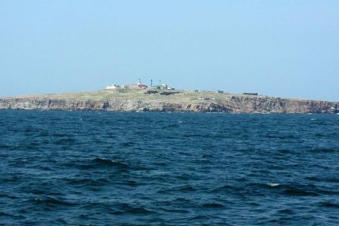 A Fekete-tengeren található Kígyó-sziget.