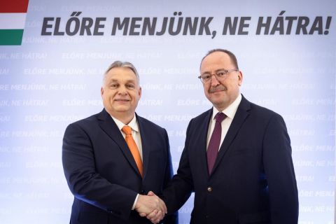 Németh Zsolt fideszes országgyűlési képviselő Orbán Viktorral.