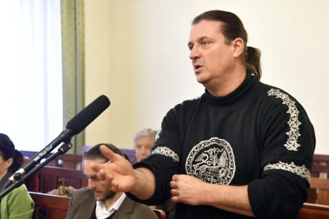 A terrorcselekménnyel vádolt Budaházy György az ellene és társai ellen indult megismételt elsőfokú eljárás tárgyalásán a Fővárosi Törvényszéken 2019. február 14-én.