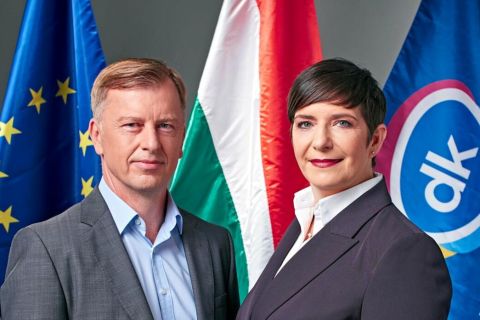 Dr. Gedei József, a Demokratikus Koalíció jászberényi politikusa és Dobrev Klára, a párt EP-képviselője.
