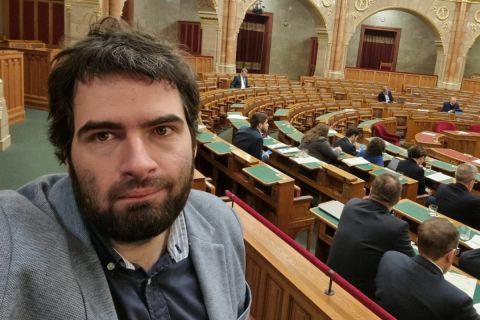 Jámbor András: elfogadhatatlan, hogy a parlamentet megkerülve hoznak törvényeket