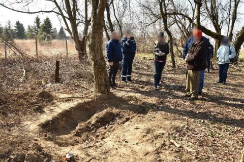 Leszúrta, majd a kertjében elásta ivócimboráját egy zalai férfi