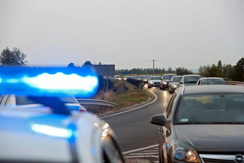 Nagy baleset az M1-esen Budaörsnél, több kilométeres a torlódás