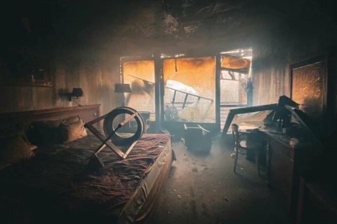 „Borzasztó órákon vagyunk túl” – közeli képek a kiégett Hotel Silvanusról