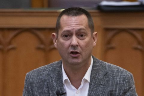Molnár Zsolt, az MSZP képviselője felszólal napirend előtt az Országgyűlés plenáris ülésén 2024. február 27-én.