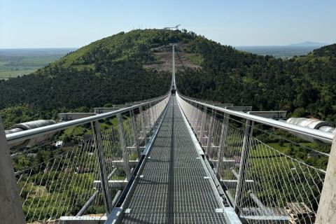 A Nemzeti Összetartozás Hídja.