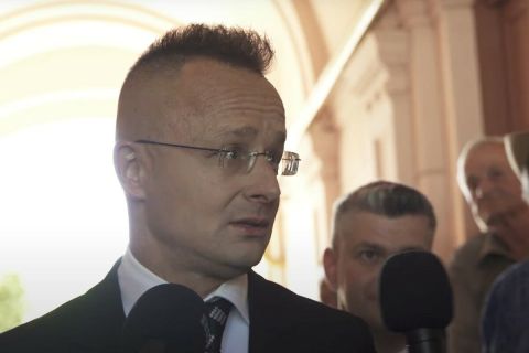 Ruszkibérenc magyar külügyér az orosz hekkertámadást bizonyító iratokról: „Nem foglalkozom vele, hát nem veszik észre?!”