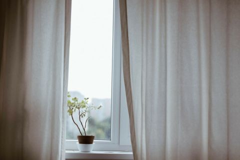 Így vásároljunk kétszárnyas műanyag ablakot