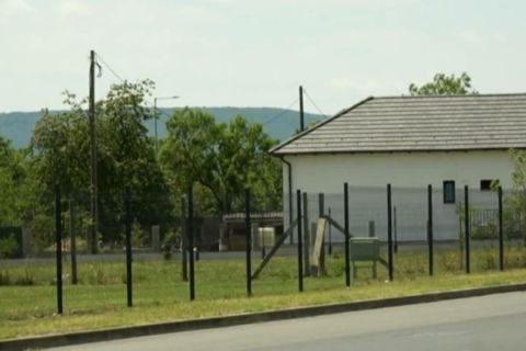 tapolca-kerites-fiatal-lany