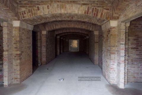 hatvanpuszta-titokzatos-ajto