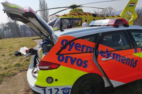 gyermekmento-helikopter