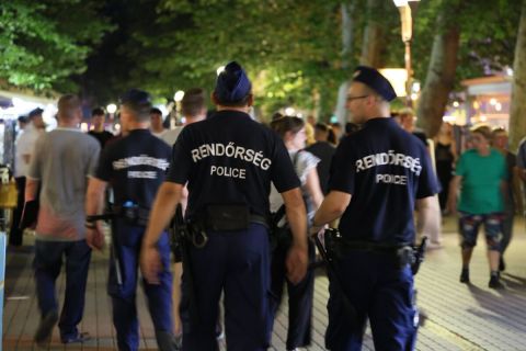 rendorseg-siofok-balaton-jarorozes