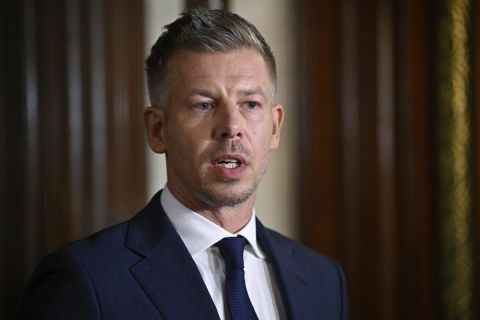 Magyar Péter visszautasítja, hogy a Tisza paktumot kötött a Fidesszel az NVVH elnökéről