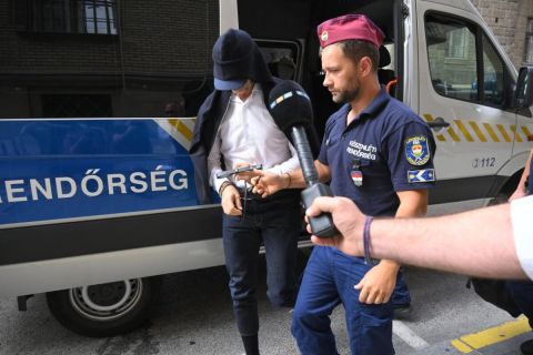 Újabb két „kishalat” letartóztattak, a Fidesz-maffia fejei továbbra is szabadlábon röhögnek rajtunk