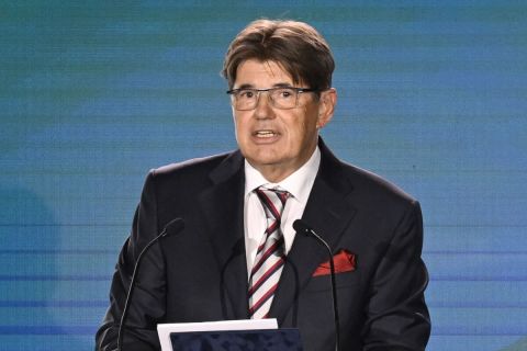 Lemondásra szólította fel a vállalkozókon élősködő iparkamara vezetőit több területi elnök