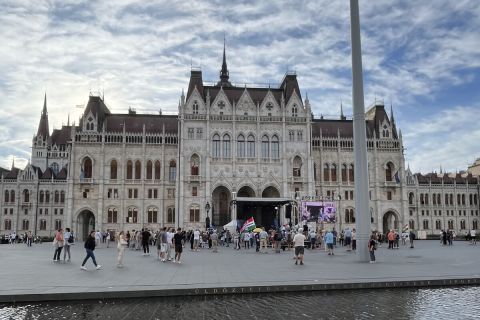 Tüntetést tartott a Fidesz maradéka: így vernék meg 2030-ban kétharmaddal a Tiszát