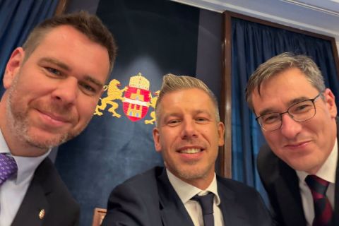Politikusok kivégzéséről ábrándozott a VEKE elnöke, Vitézy Dávid feljelentést tesz