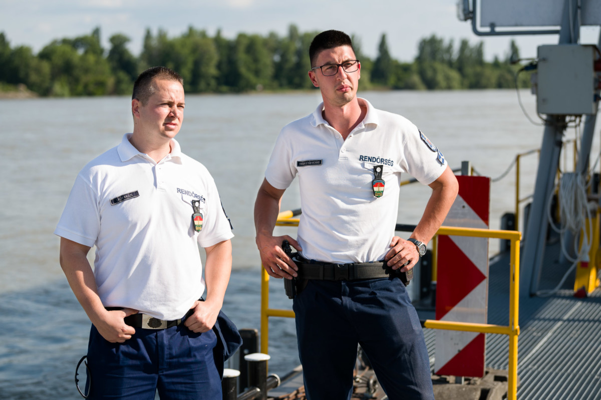 Lázár Balázs főtörzsőrmester és Virágh István Richárd törzsőrmester, akik elsőként értek a dunai hajókatasztrófa helyszínére.